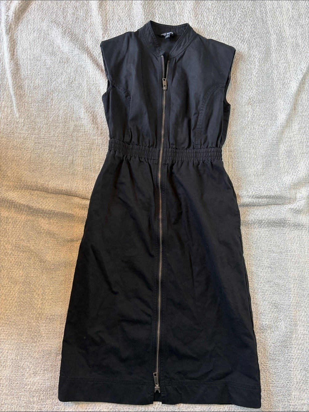 Steve Madden Black Sleeveless Zip-Front Midi Dress